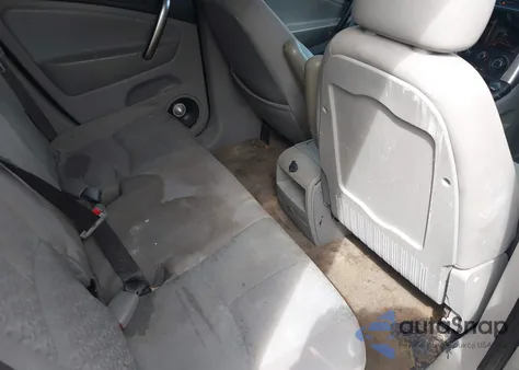 2006 Saturn Vue 4 Cyl from USA, damaged, VIN 5GZCZ23D96S895254